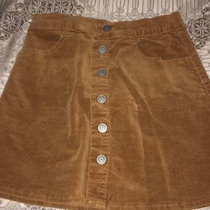 Brandy Melville tan skirt